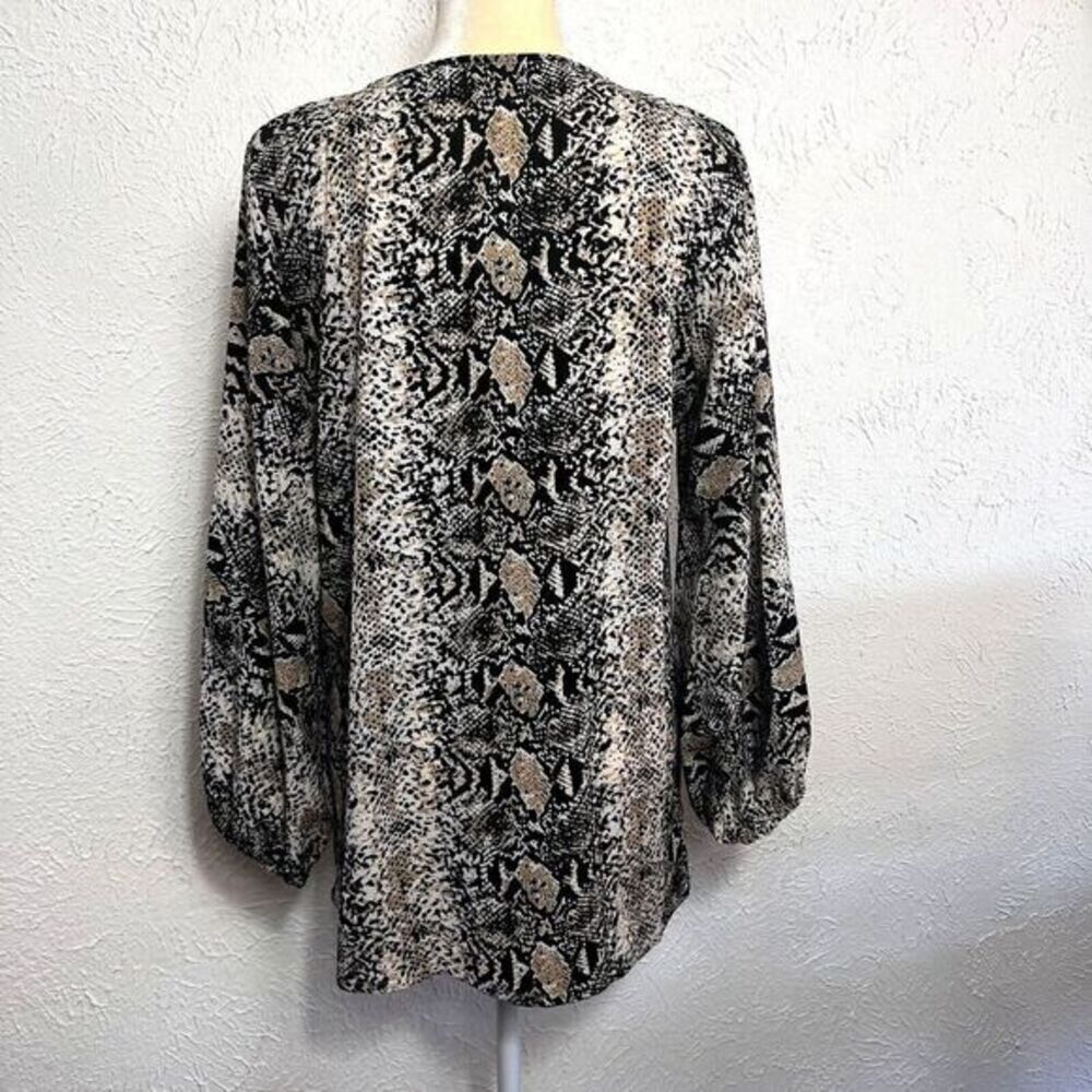 BELONGSCI Women's Loose Blouse Long Sleeved V-Neck Top Medium‎ Animal Print - Picture 11 of 16